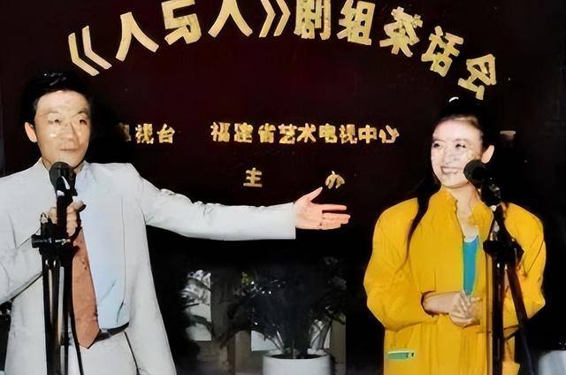 她曾是央视第一美女，赴港生子后远居美国