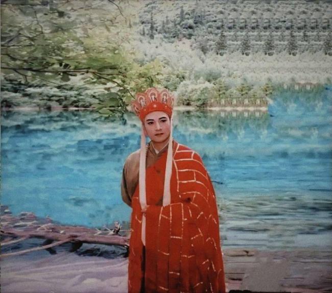 迟重瑞一组年轻时老照片：儒雅俊朗 一眼难忘