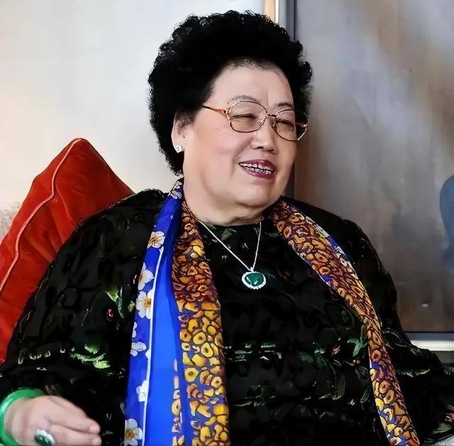 陈丽华的紫檀博物馆，1根木头换北京一套房