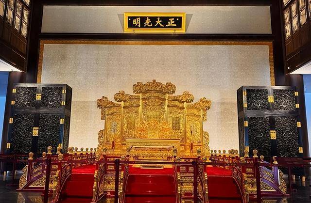 陈丽华的紫檀博物馆，1根木头换北京一套房