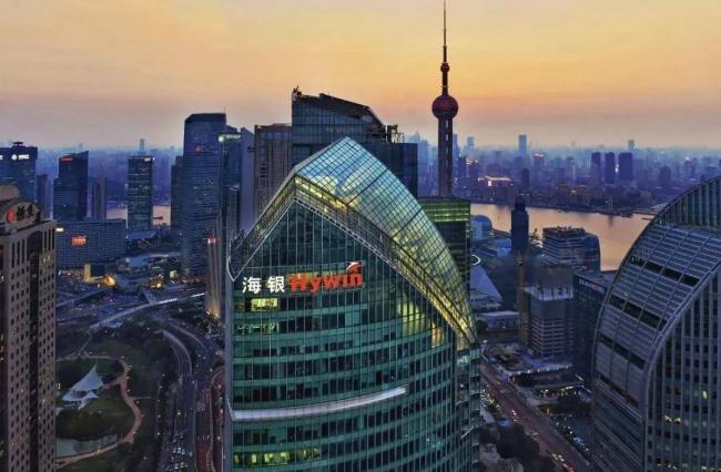 700��һҹ���㣬4����Ǯ���Ե���ҵ�һ��