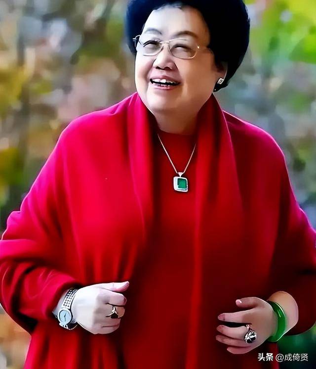 �������׶����ܲã���Ů�ƴ�Ȩ��Ů���ش�