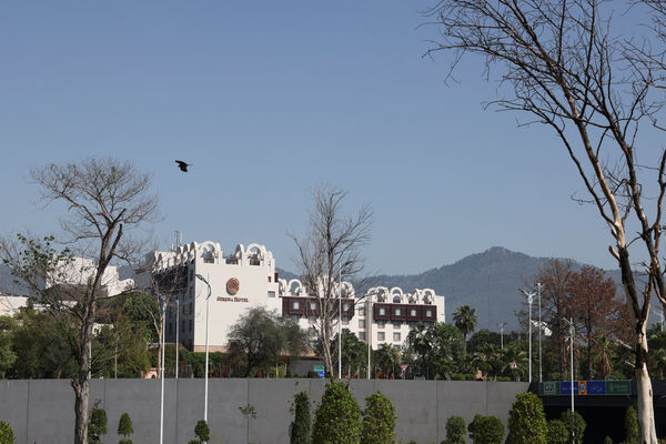 美伊谈判将登场 巴国首都万人维安 高度戒备