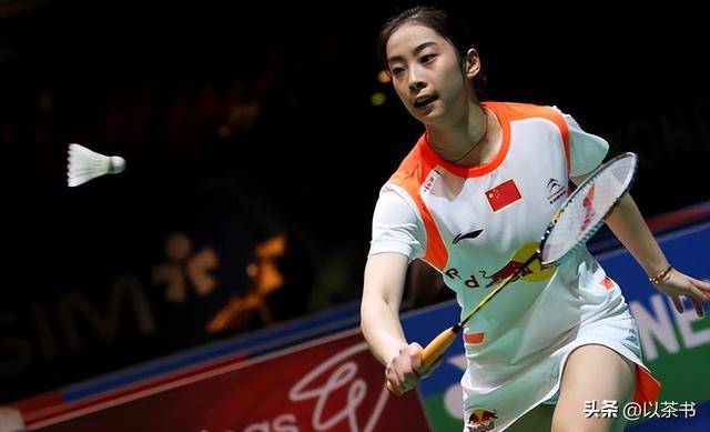 她是羽坛第一美女，如今财富自由是北体博士