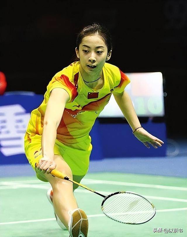 她是羽坛第一美女，如今财富自由是北体博士