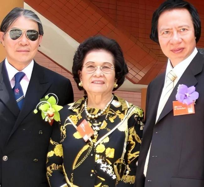 �����й�Ů�׸���2��Ů������3�����ӷ�Ŀ