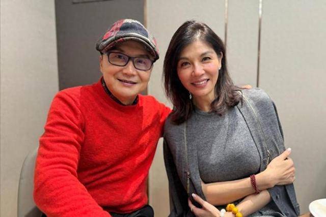 ��Ů����Ӣ��������������Ϻ��������۹���