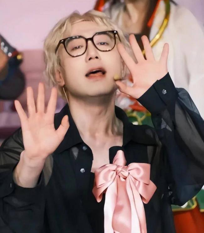 ͷ�����з������ʽ�µ� ��һ���츻�������