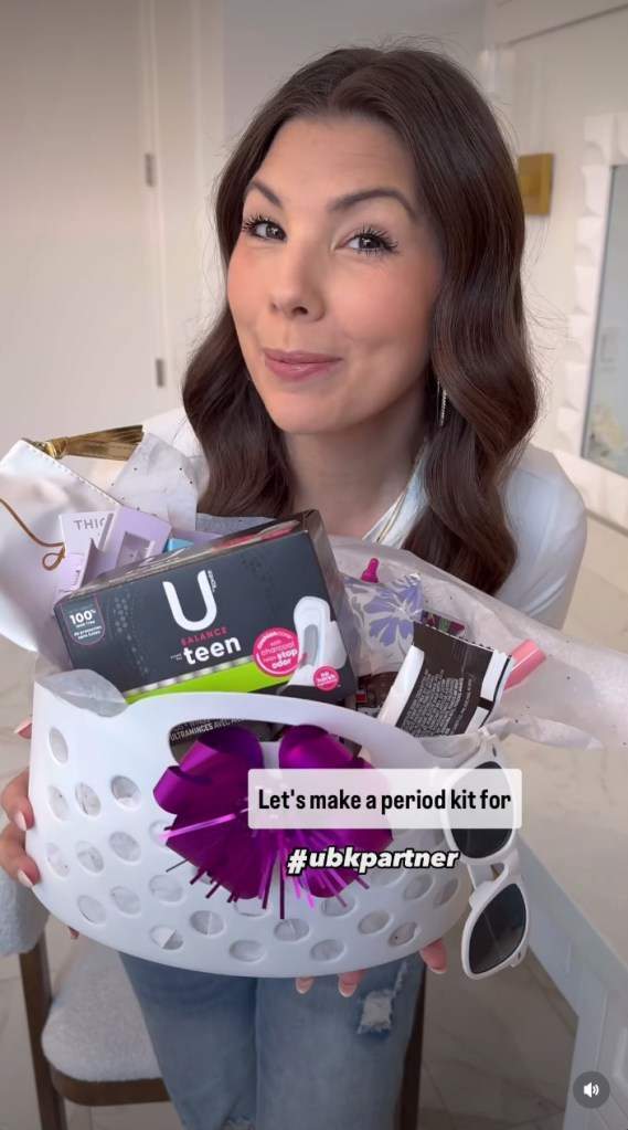 喂褪黑素记录初潮... 网红妈妈靠孩子病痛赚钱