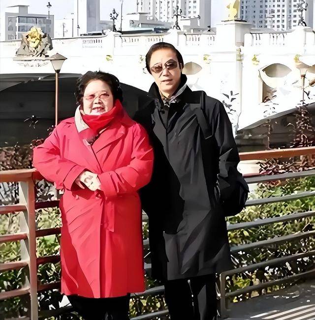 她带领30名演员留美不归,今年回国定居 她带领30名演员留美不归,今年回国定居