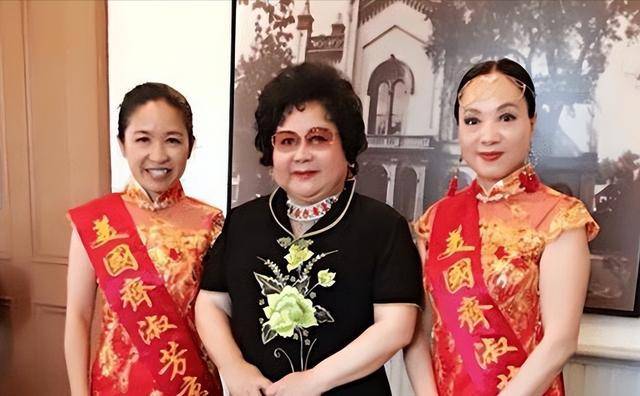 她带领30名演员留美不归,今年回国定居 她带领30名演员留美不归,今年回国定居