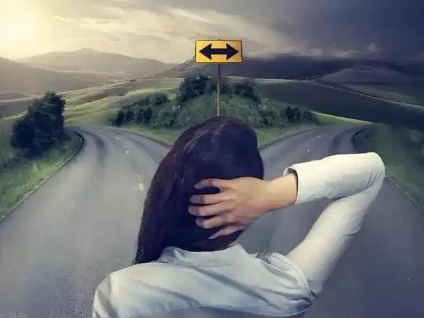 ��ͷ����������ͷ�����������������˾���ϡ����̿���������˭���˾���