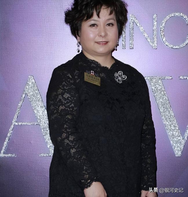 赌王女儿何超蕸去世，给所有人狠狠上了一课
