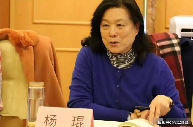 67岁徐少华近况:娶同学杨琨恩爱42年 县城商演 67岁徐少华近况:娶同学杨琨恩爱42年 县城商演