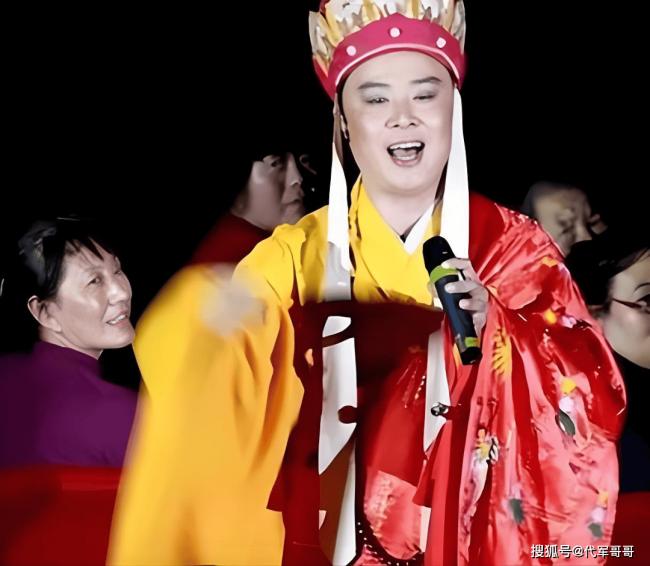 67岁徐少华近况:娶同学杨琨恩爱42年 县城商演 67岁徐少华近况:娶同学杨琨恩爱42年 县城商演