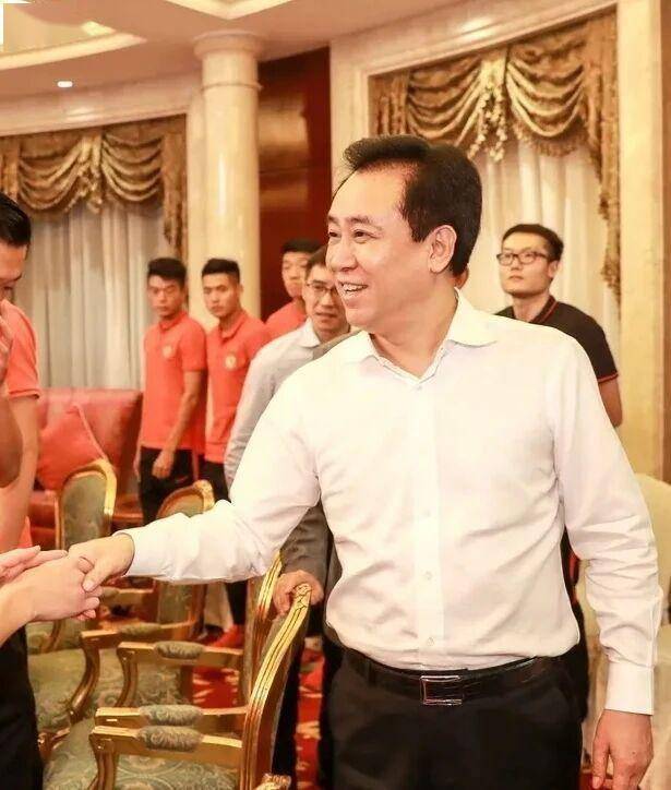 500平米,许家印奢华办公室早年影像流出 500平米,许家印奢华办公室早年影像流出