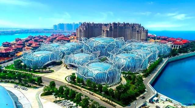 许家印的审美，令人无法忍受