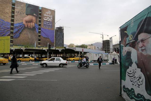 15艘美国军舰一字排开,伊朗立马崩了 15艘美国军舰一字排开,伊朗立马崩了