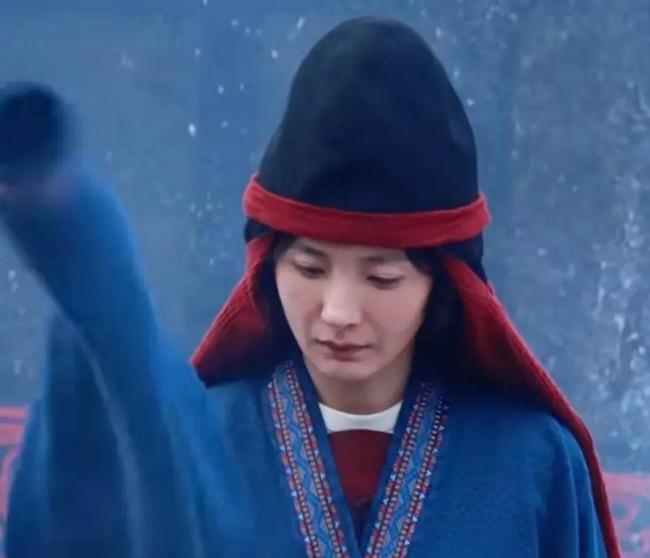 39岁杨幂淡妆演少女，最新生图曝光年龄感明显