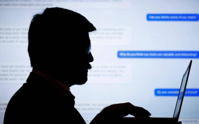 三次住院一场自杀：让我妻离子散的“AI朋友”