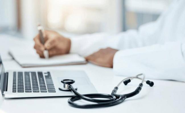 三次住院一场自杀：让我妻离子散的“AI朋友”