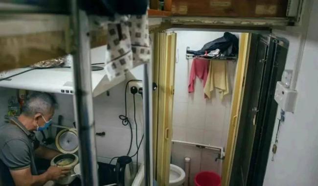 北上消费的香港人，扎堆内地买房养老