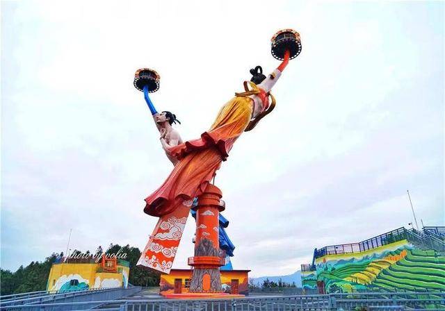 �й�ʮ�����⽨��������ǽһ�챻�𣬴�ҹ���ϰ�