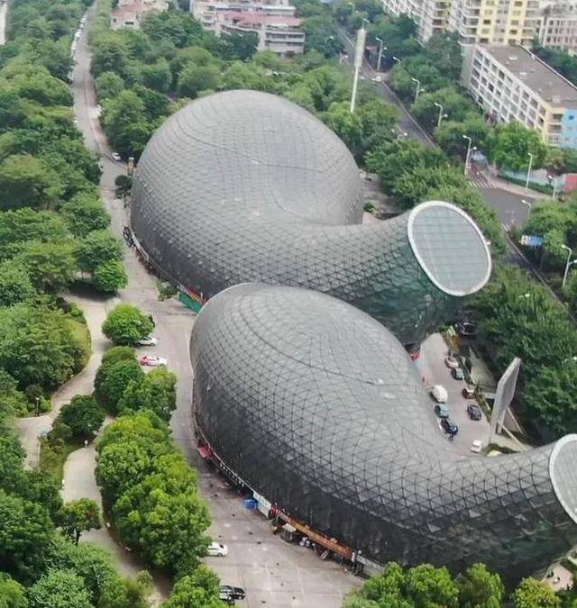 �й�ʮ�����⽨��������ǽһ�챻�𣬴�ҹ���ϰ�