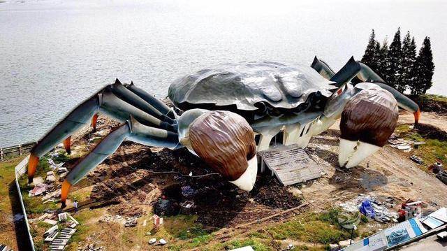 �й�ʮ�����⽨��������ǽһ�챻�𣬴�ҹ���ϰ�