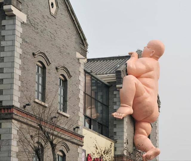 �й�ʮ�����⽨��������ǽһ�챻�𣬴�ҹ���ϰ�