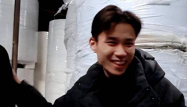 五年前他靠倒卖口罩一年狂入60亿元，如今怎样