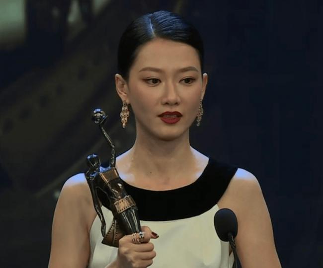 ����֮ҹ�����һ����Ӱ�ۣ�����������һ��