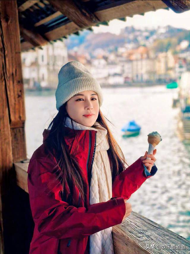 离婚后开挂 黄圣依瑞士游学照封神