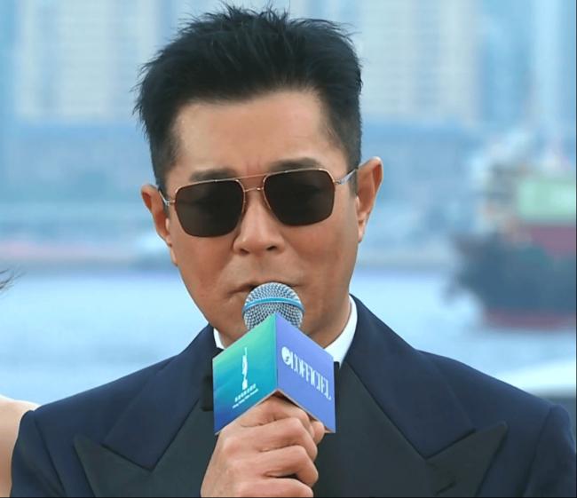 ���񽱺�̺���������������ˣ���������Cλ...