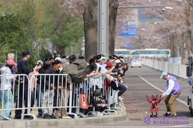 人形机器人终于跑赢了人类，然后呢？