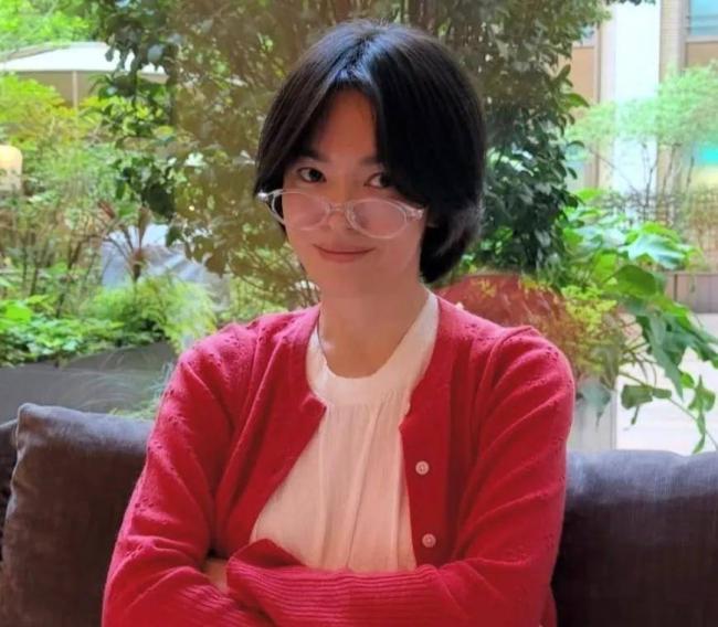 44岁宋慧乔状态越来越差，近照翻车被吐槽