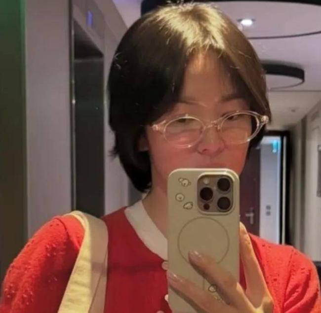 44岁宋慧乔状态越来越差，近照翻车被吐槽