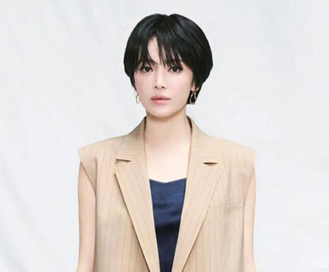 44岁宋慧乔状态越来越差，近照翻车被吐槽