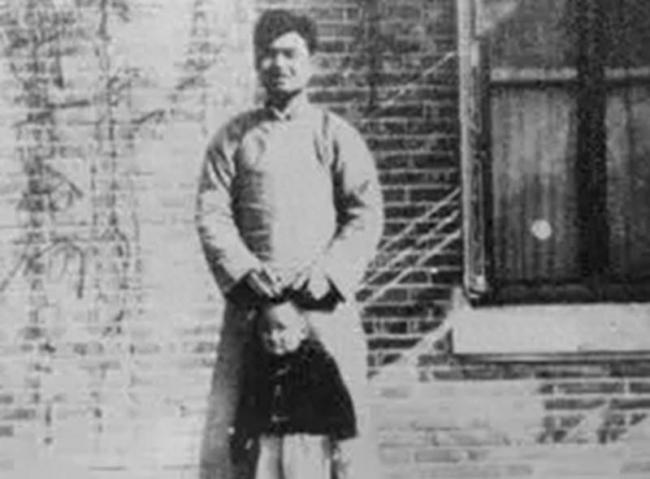 �����峤�ӱ�ִ������33��󣬻����ĸ���