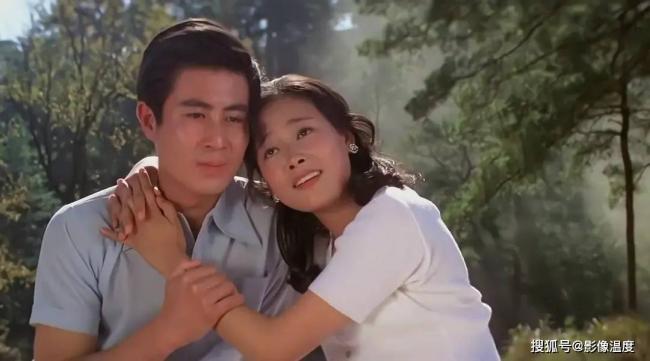 太温暖！《庐山恋》主角46年后北影节重逢