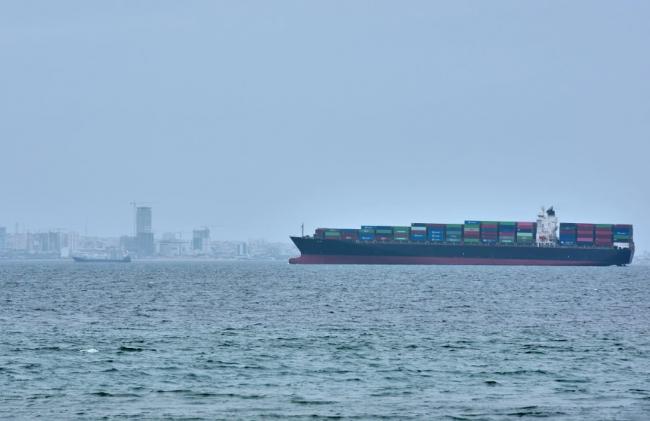 突发：开战后首次！伊朗在霍尔木兹扣押2艘货轮