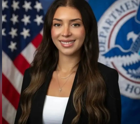 美国国土安全部女高官爆被人包养  遭停职