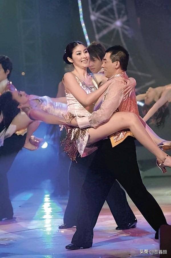 内娱一天4大瓜！一个比一个离谱