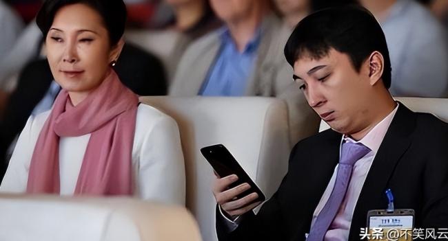 ���������ӱ��ǵ׳���  �ֲ�����˼������ң����