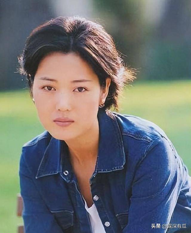 她是最好命豪门阔太，被演员老公宠爱30年