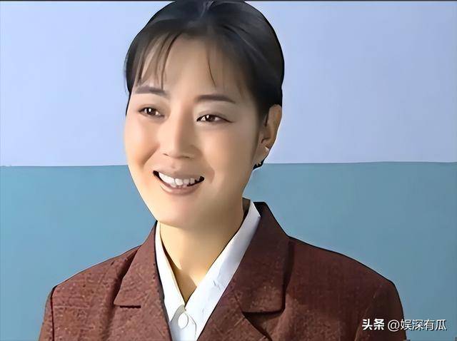 她是最好命豪门阔太，被演员老公宠爱30年