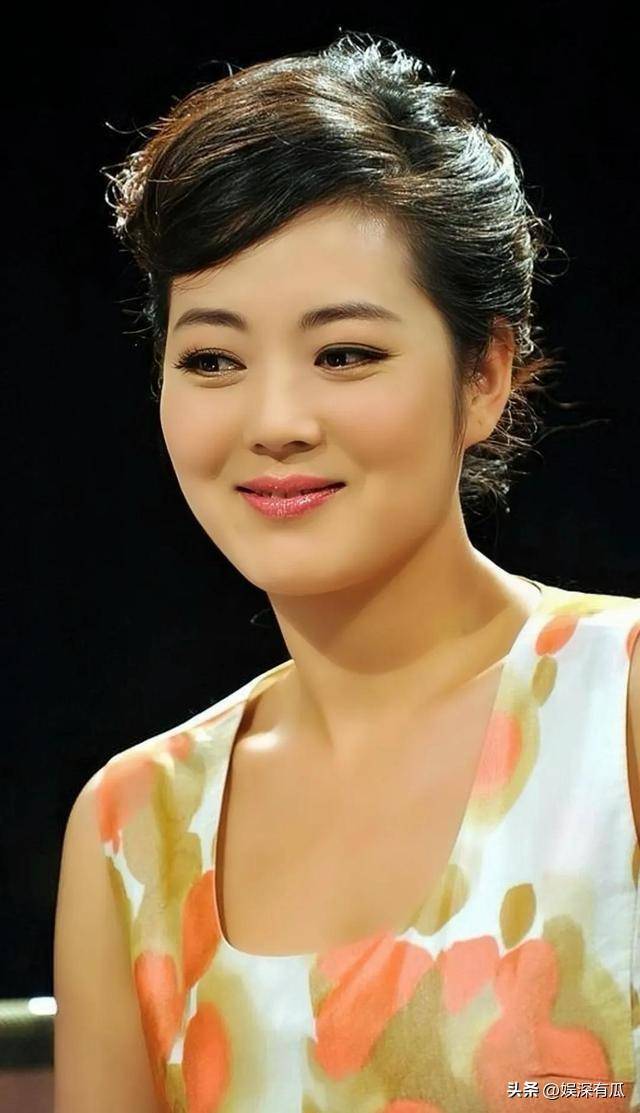 她是最好命豪门阔太，被演员老公宠爱30年