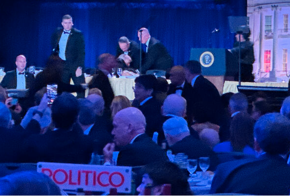 �׹�ǹ���ֳ������ع⣺����һ���뿪 ����ˤ��