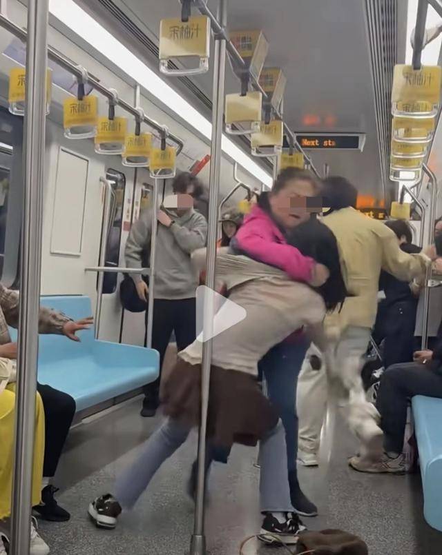 �Ϻ���Ů�ӵ������ԭ��Ƶ�ع� ����̫����