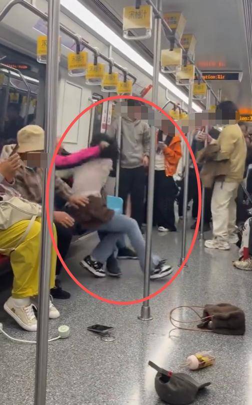 �Ϻ���Ů�ӵ������ԭ��Ƶ�ع� ����̫����